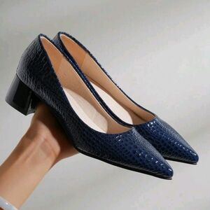 Elegant Navy Blue Block Heel Pumps